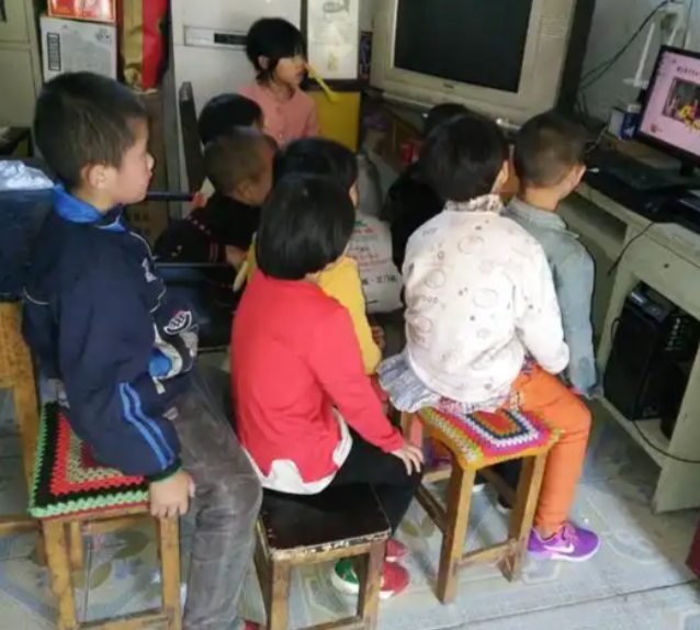 学生推送针对性习题展开1对1教导实现了一人一策对症下药